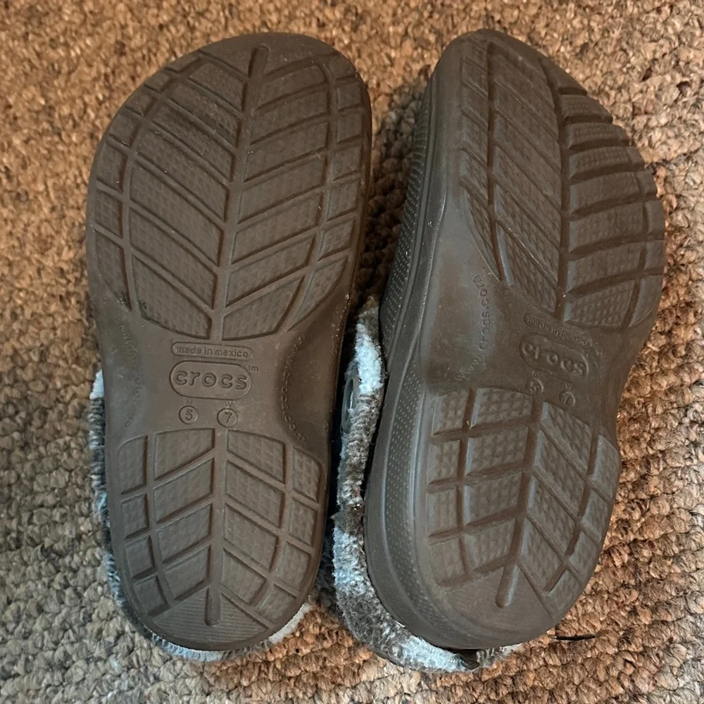 CROCS Kids' Brown and Blue Plaid Lined Slippers - Picture 5 of 5